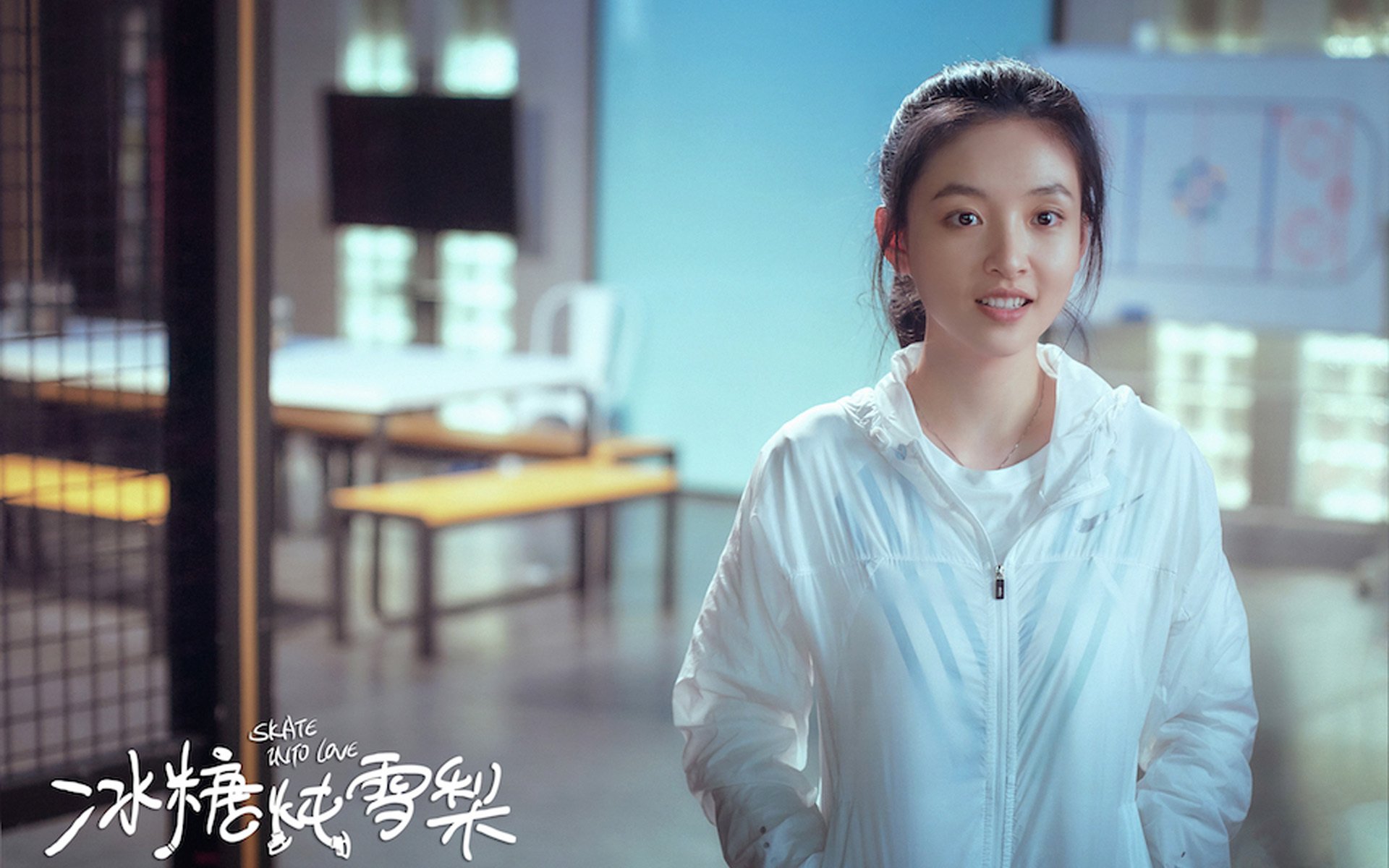 城市夜色水上冒险,灯火阑珊中的水域激情,水上夜景图片