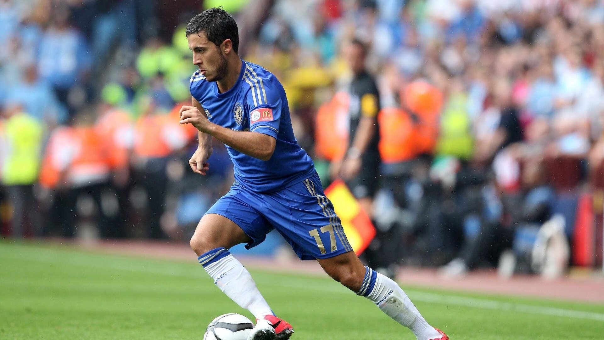 开云真人娱乐官网-巴尔：他的防守反应速度和精准传球能力让全黑队进攻更具威胁，巴尔什么